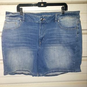 Plus Size 22 Maurices Jean Shorts denim womens stretch